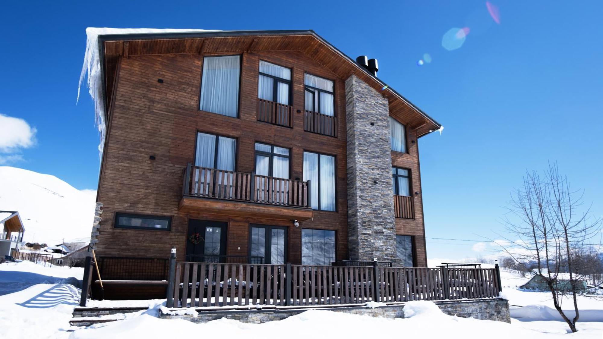 Chalet In グダウリ エクステリア 写真
